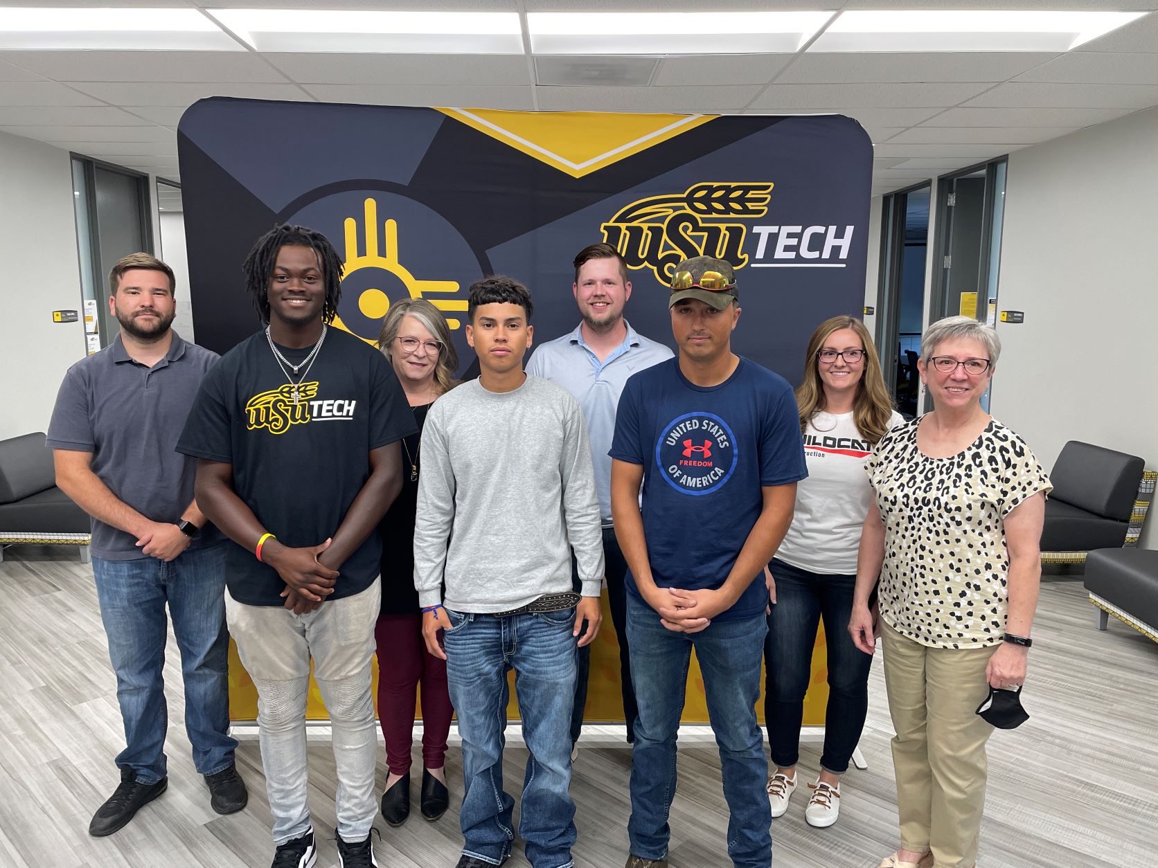 James Biagi, Eric Brown, Diane Burris, Cedric Rosales, Taylor Robillard, Preston Wardlow, Jenna Bruggeman and Dina Cox attend the first day of classes at WSUTech.